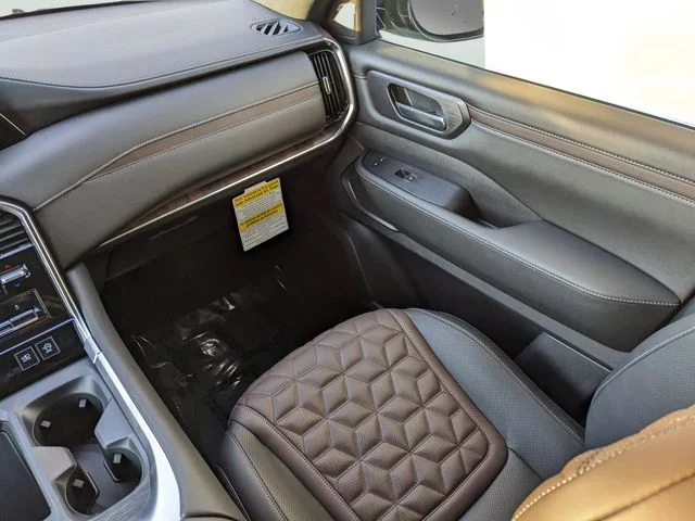 2026 Nissan Armada Platinum Reserve - Photo 12