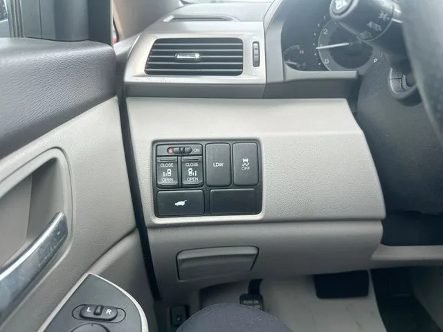 Used 2016 Gray Honda EX-L image 19