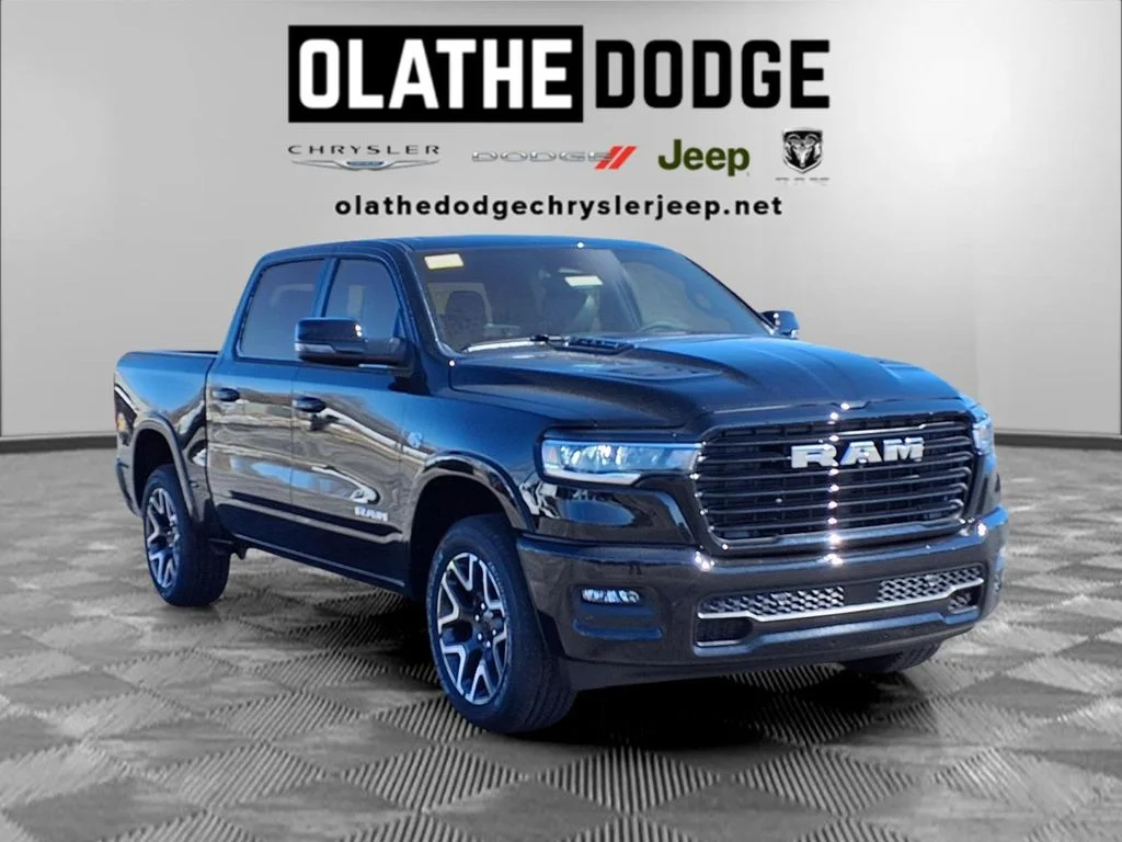New 2026 Diamond Black Crystal Pearl-Coat Exterior Paint RAM Laramie image 30