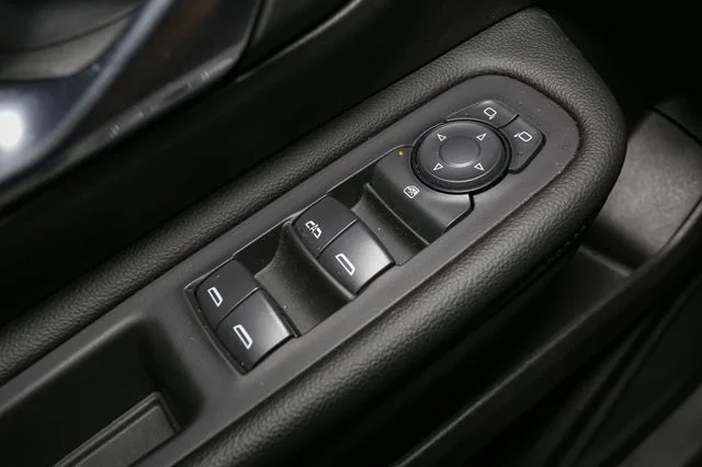 Used 2024 Silver GMC SLE image 34