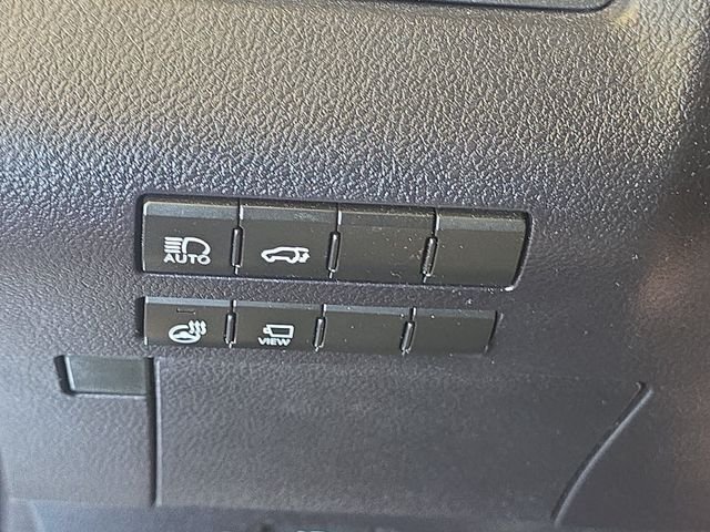 Used 2022 Silver Lexus 350 image 29