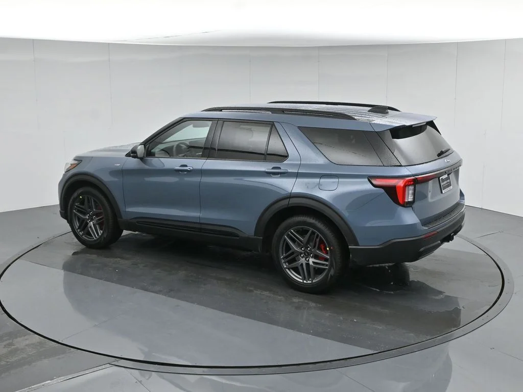 New 2026 Vapor Blue Metallic Ford ST-Line image 42