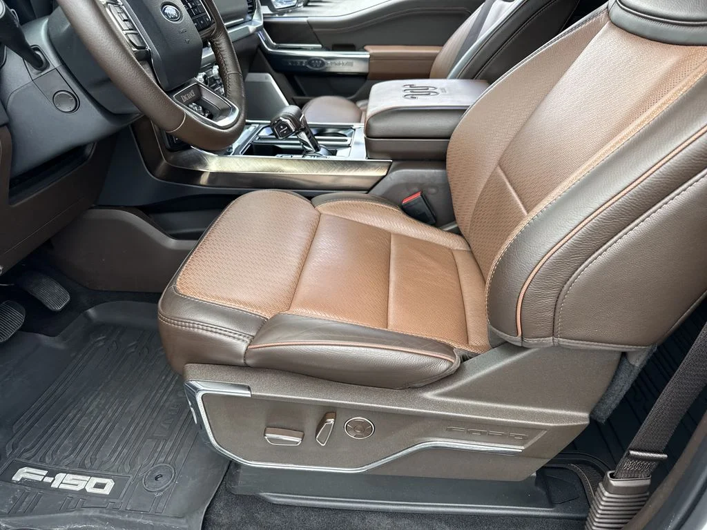 Used 2025 White Ford King Ranch image 9