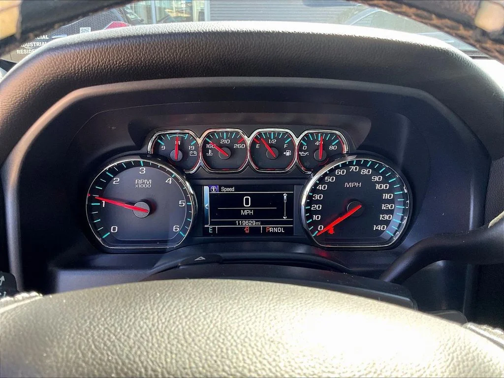 Used 2018 Blue Chevrolet LT image 5