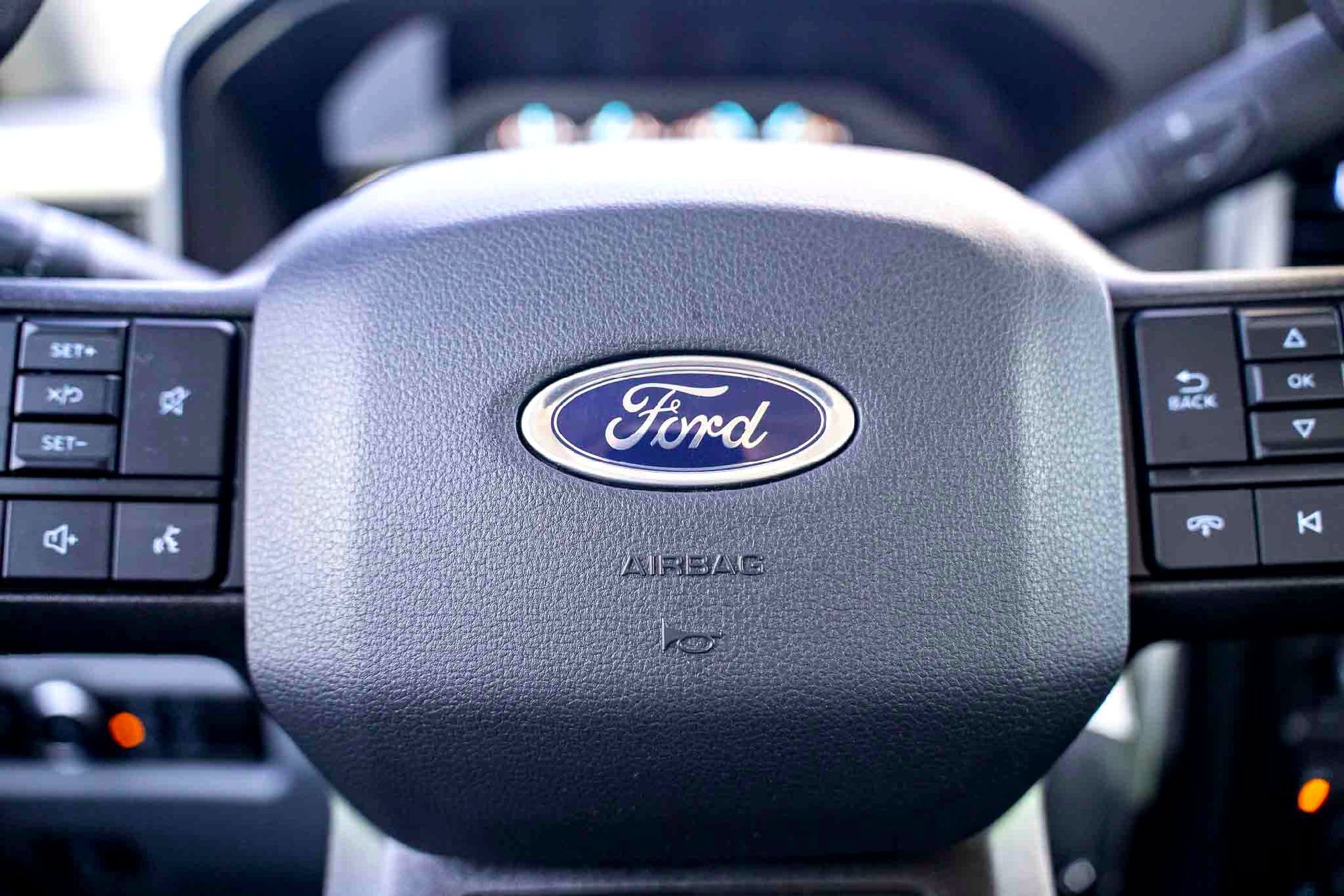 New 2026 Oxford White Ford XLT image 12