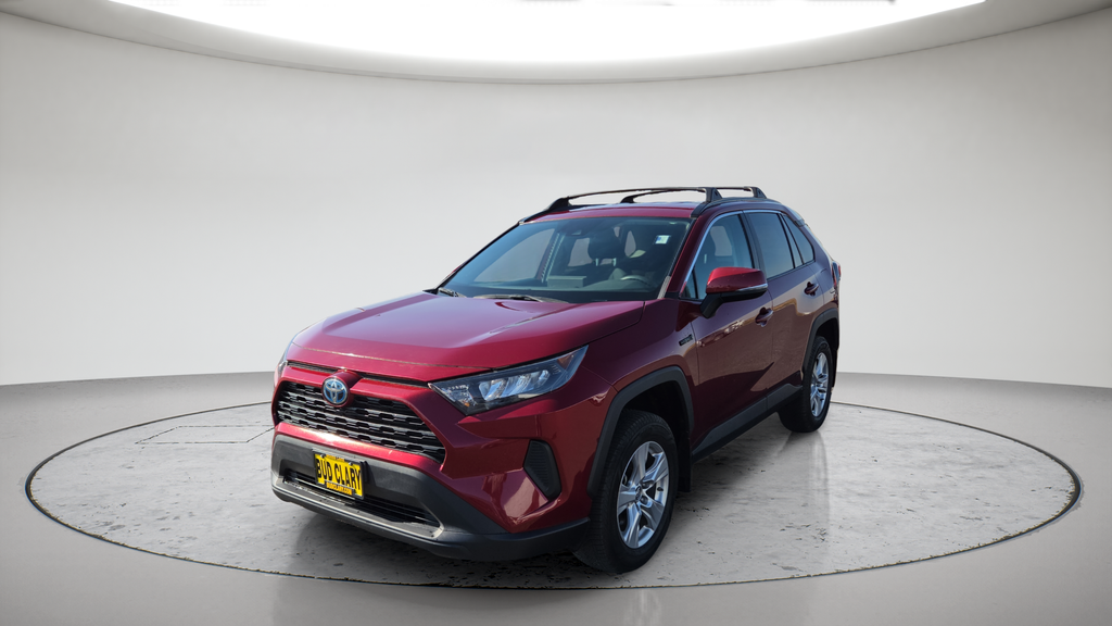 Used 2020 Red Toyota LE image 17