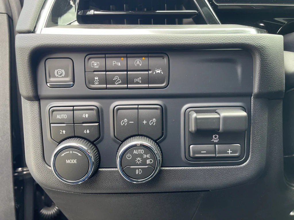 2026 Chevrolet Tahoe LT - Photo 17