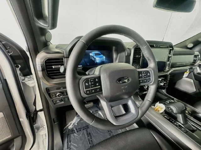 New 2026 Oxford White Ford Lariat image 9
