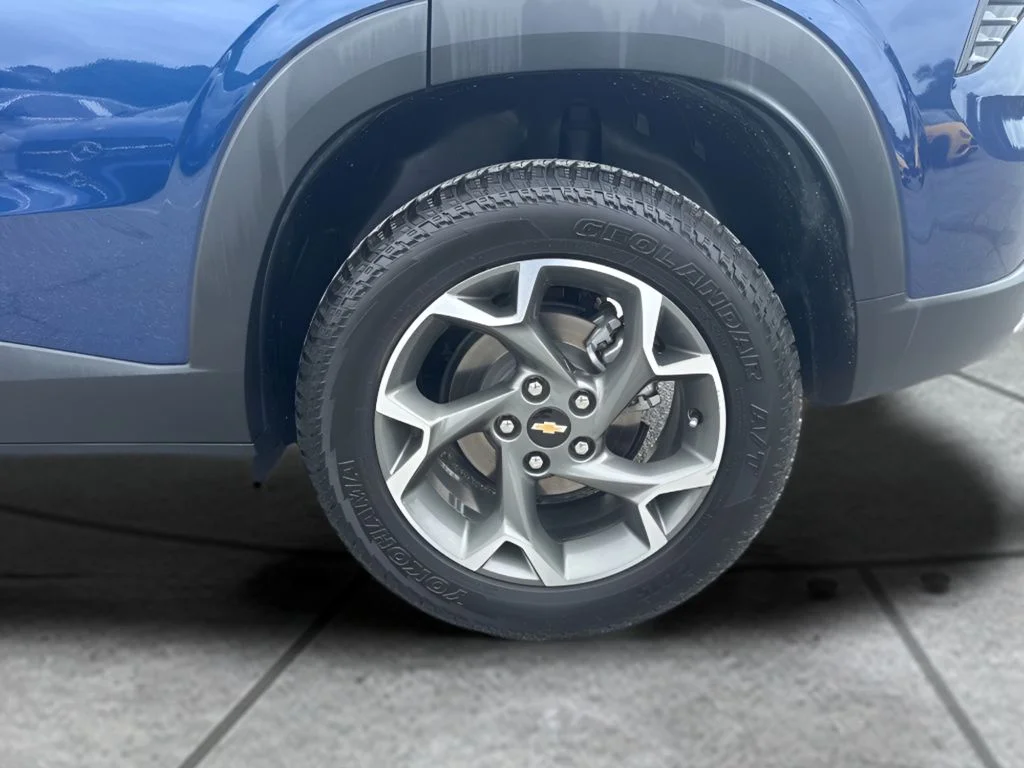 Used 2024 Blue Chevrolet LT image 28
