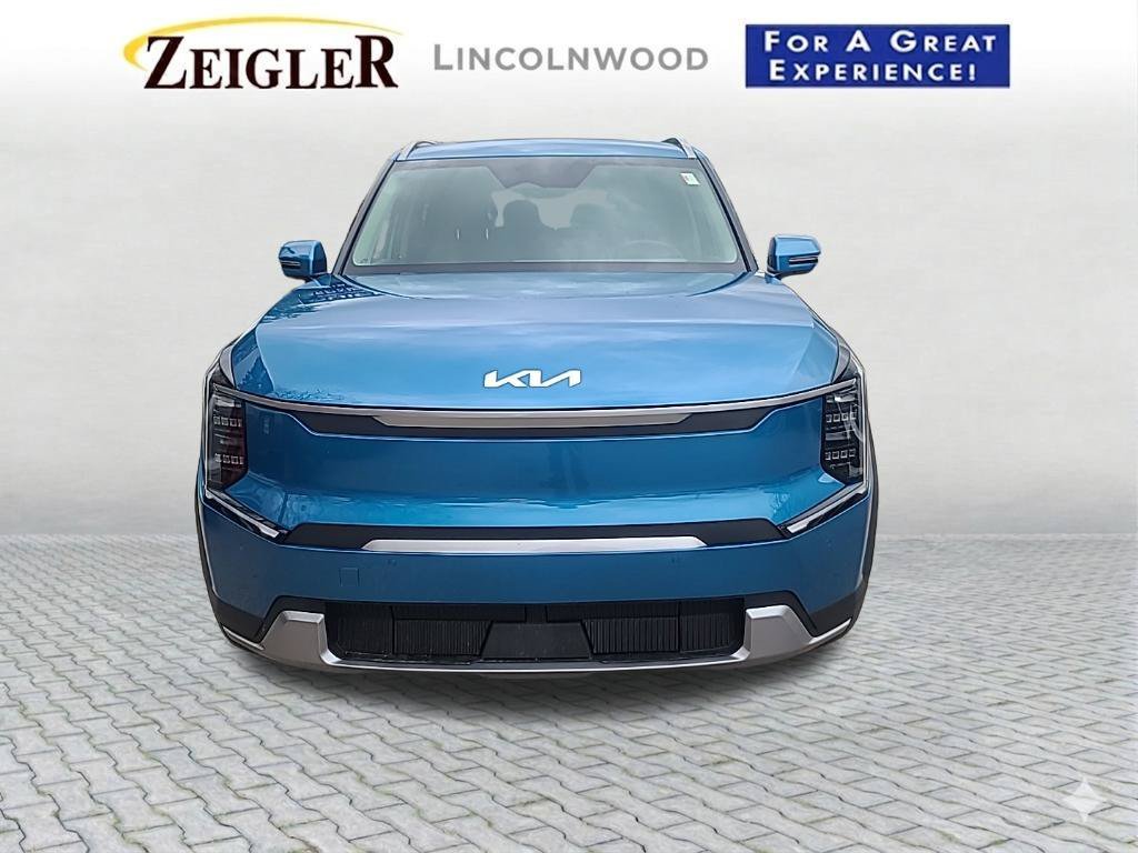 Used 2024 Kia EV9 Wind with VIN KNDAFFS59R6038819 for sale in Lincolnwood, IL