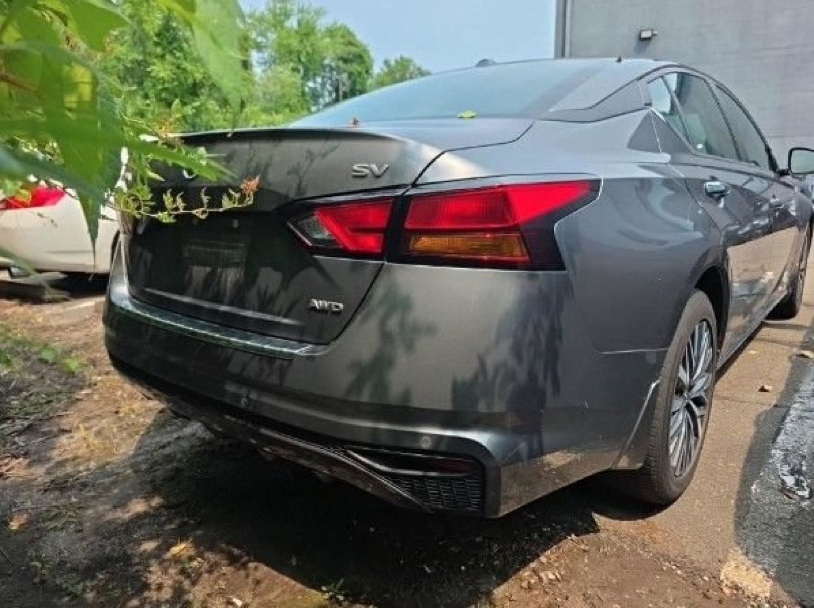 Used 2023 Gun Metallic Nissan 2.5 SV image 3