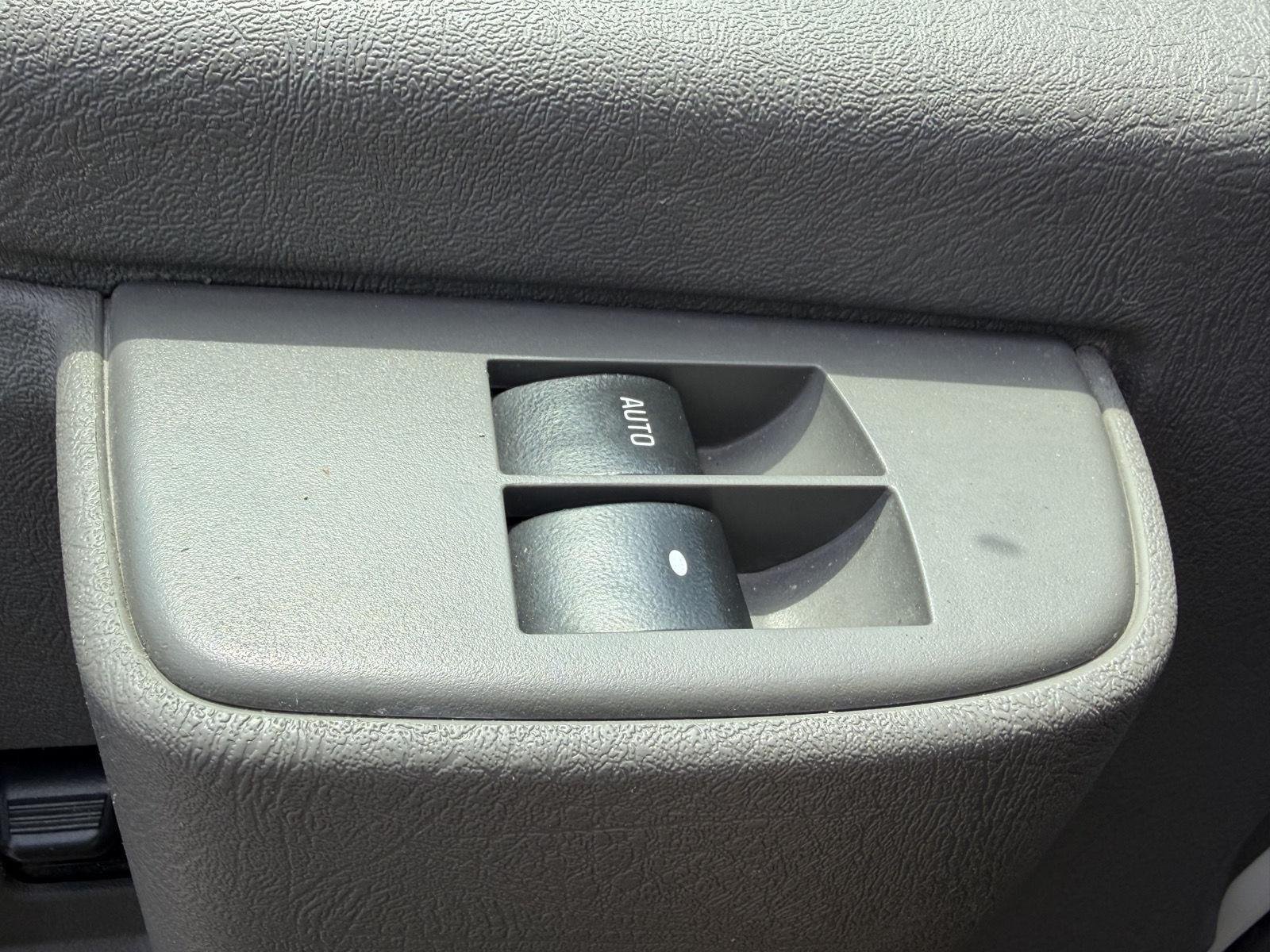 Used 2020 Summit White GMC 2500 image 9