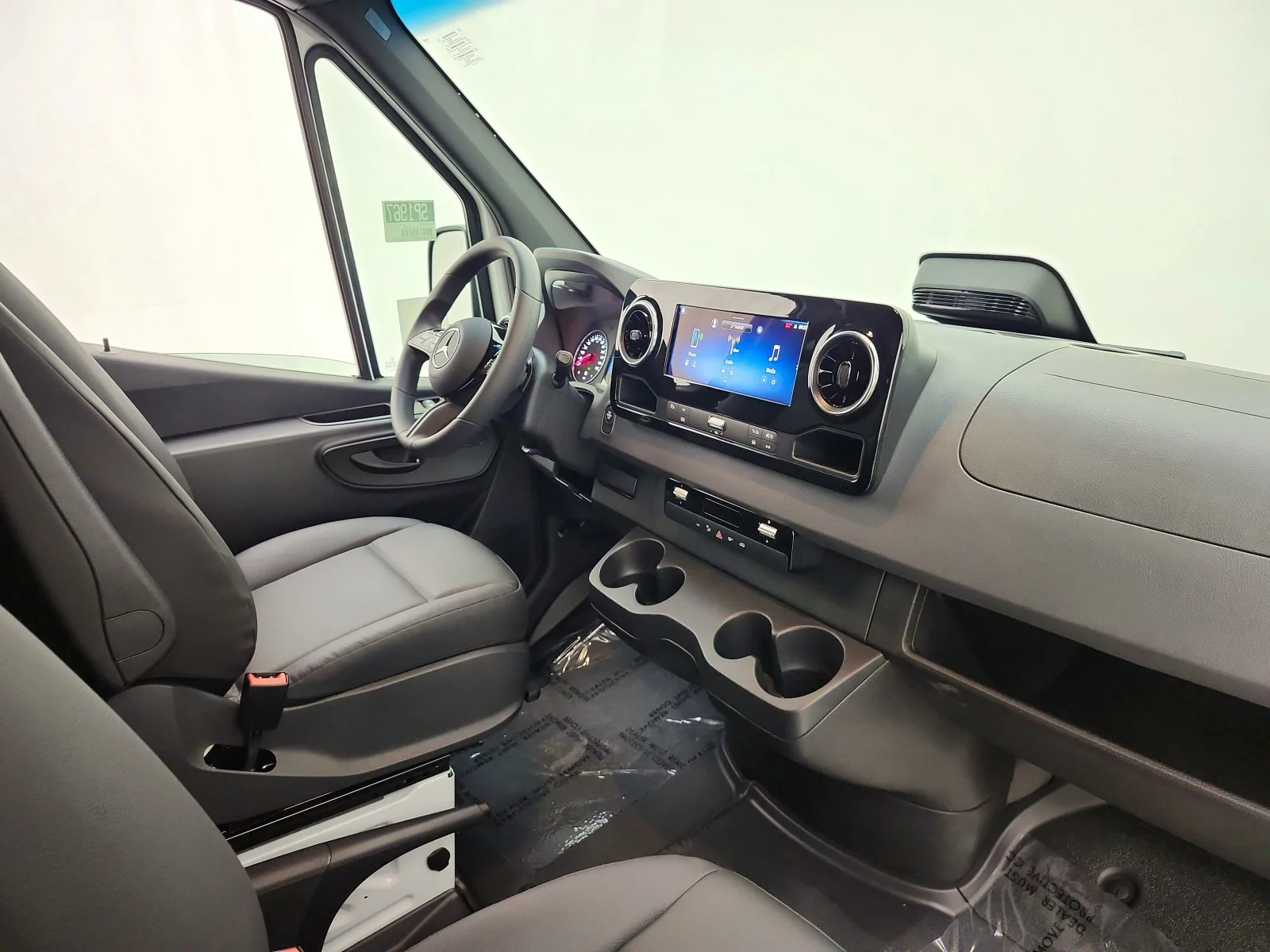 New 2026 Arctic White Mercedes-Benz  image 12