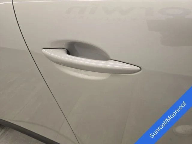 Used 2026 Platinum Mazda 3.3 Turbo Premium image 9