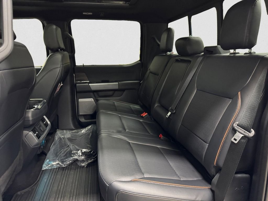 2025 Ford F-150 Lariat - Photo 13