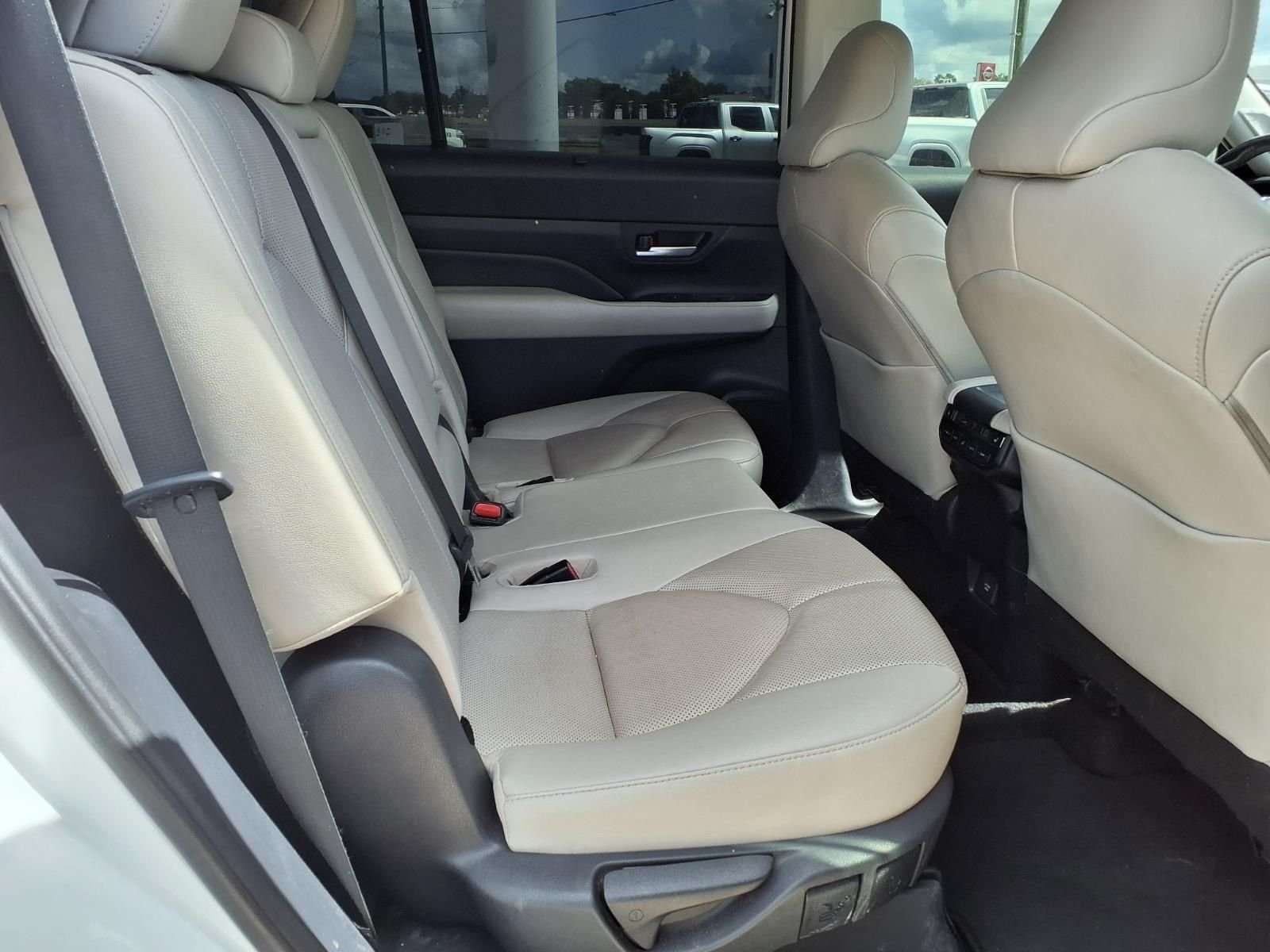 Used 2024 Pearl Toyota Limited image 18