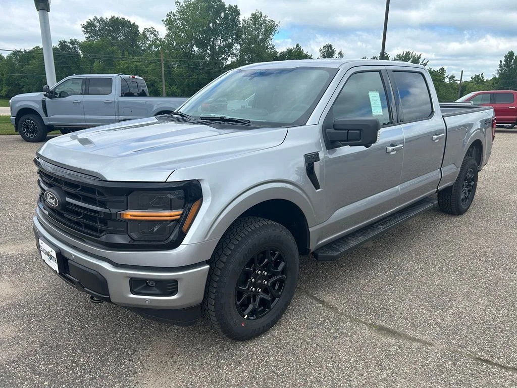 New 2026 Iconic Silver Metallic Ford XLT image 3
