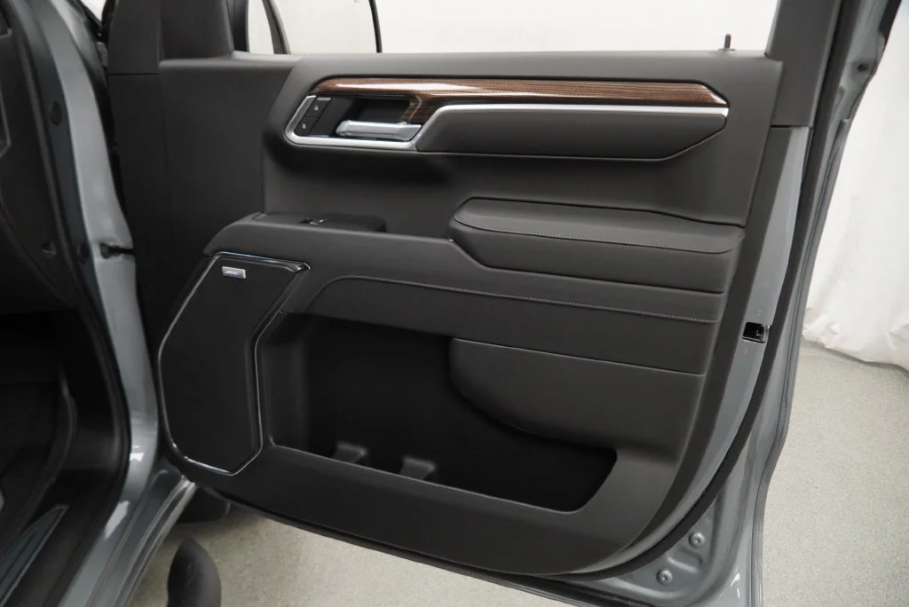 New 2026 Sterling Gray Metallic Chevrolet RST image 28