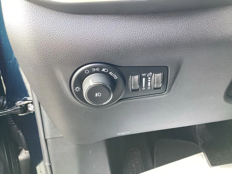 New 2026 Fathom Blue Pearl Coat Jeep Limited image 29