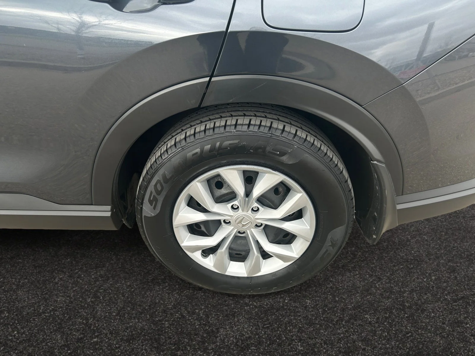 Used 2023 GRAY Honda LX-B AWD image 9