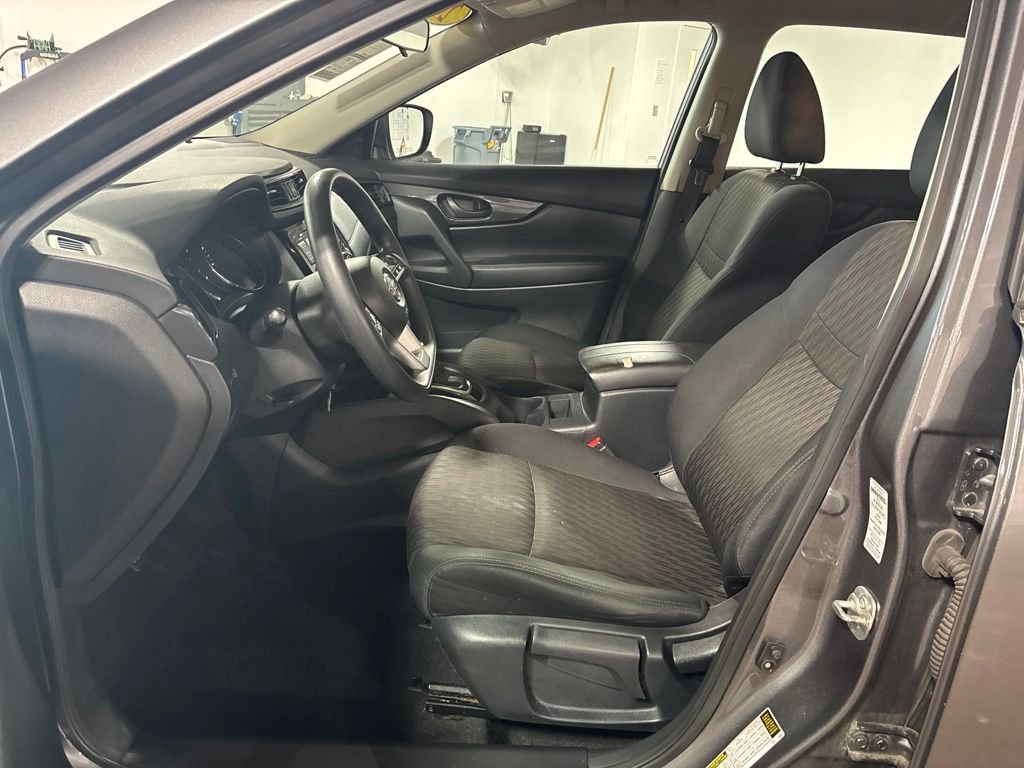 Used 2020 Gray Nissan S image 22