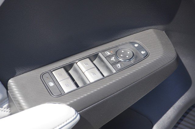 2025 Mitsubishi Outlander Plug-in Hybrid SEL - Photo 17