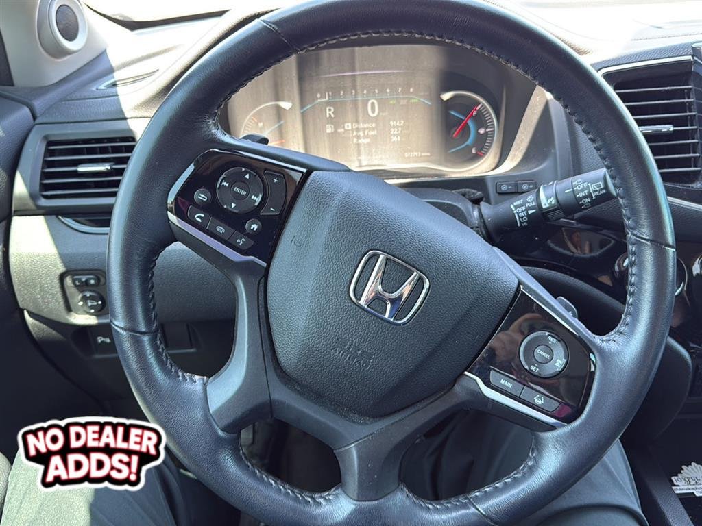 Used 2021 Platinum White Pearl Honda Touring w/Rear Captain