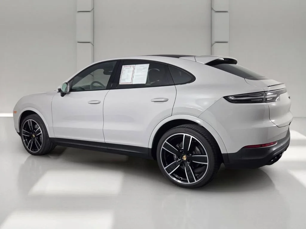 Used 2023 Chalk Porsche Platinum Edition image 7
