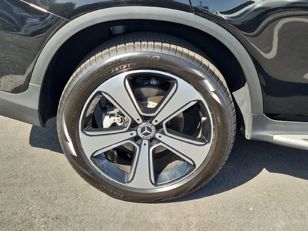 Used 2019 Black Mercedes-Benz GLC 300 Coupe image 29