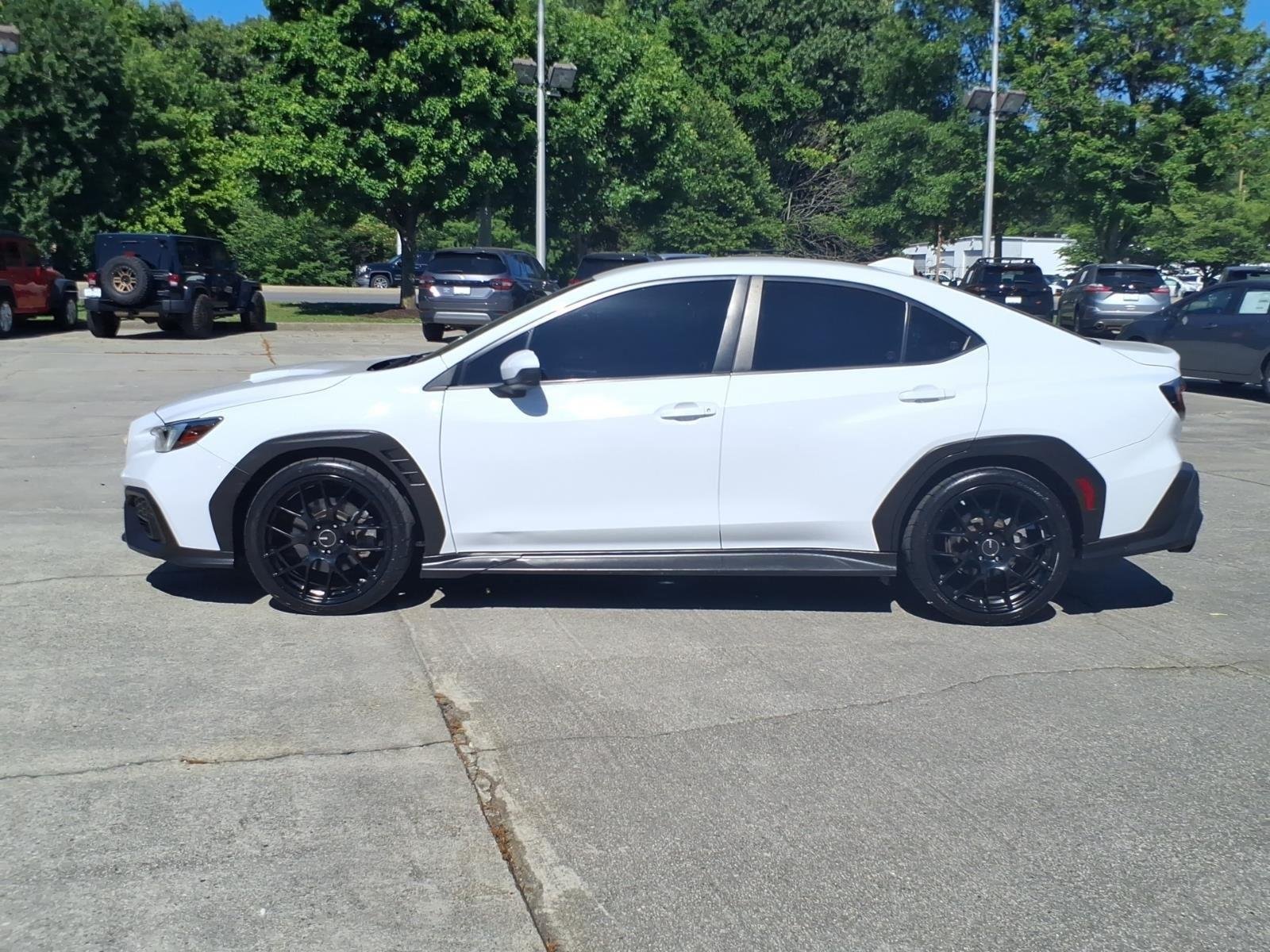 Used 2023 Magnetite Gray Metallic Subaru BASE image 3