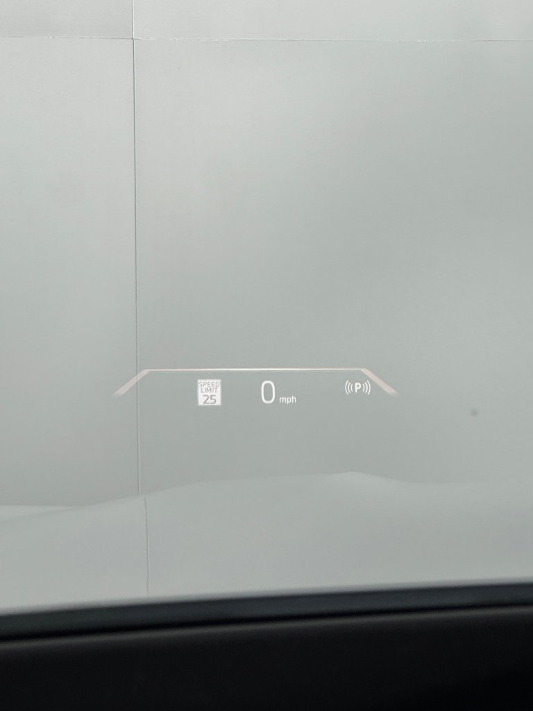 Used 2023 White Metallic BMW xDrive40i image 39