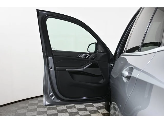 2026 BMW X5 40i - Photo 27
