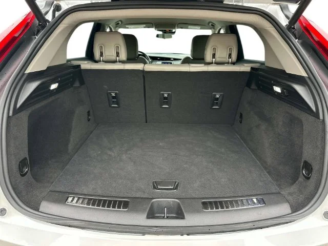 Used 2023 White Cadillac Luxury image 10