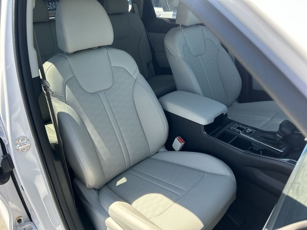 Certified Used 2026 White Kia X-Line EX image 32