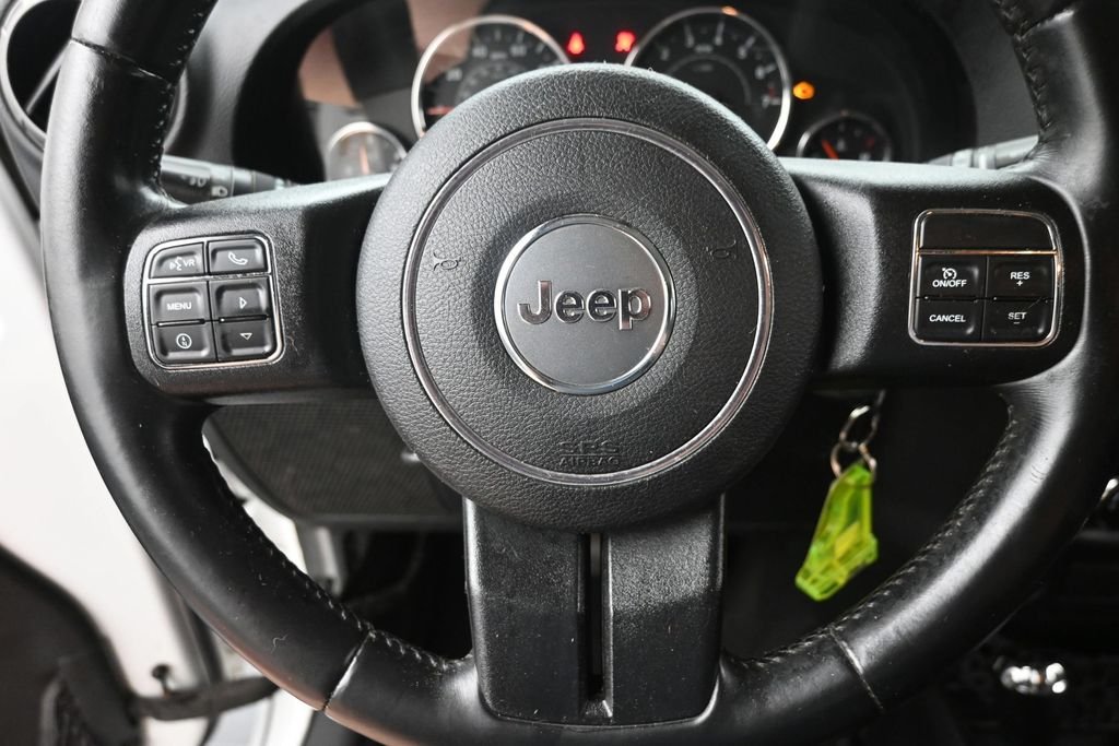Used 2014 White Jeep Unlimited Sport image 17
