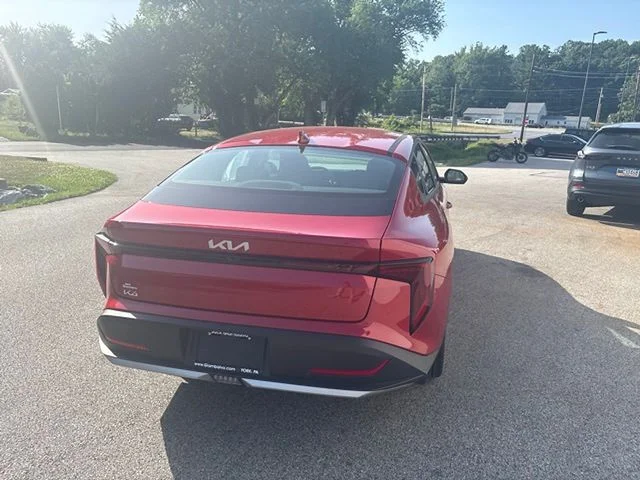 Used 2025 Red Kia EX image 43