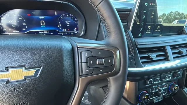 Used 2024 Summit White Chevrolet High Country image 23