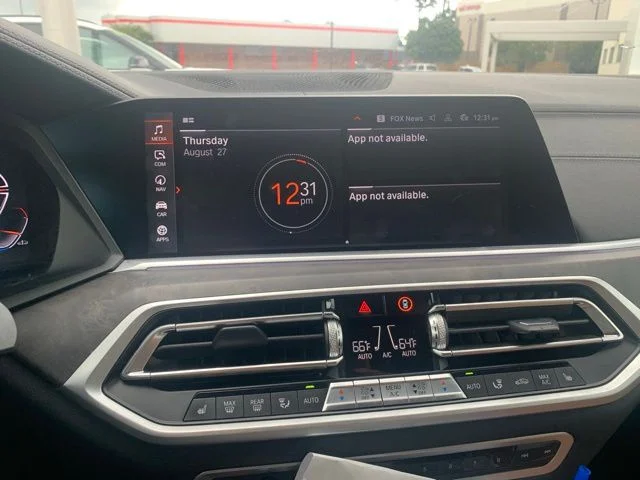 Used 2022 White BMW xDrive40i image 13