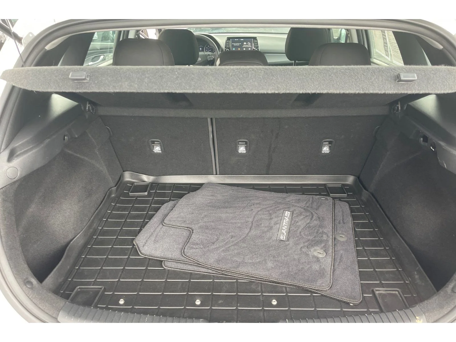 Used 2018 SYMPHONY AIR SILV Hyundai Base image 17
