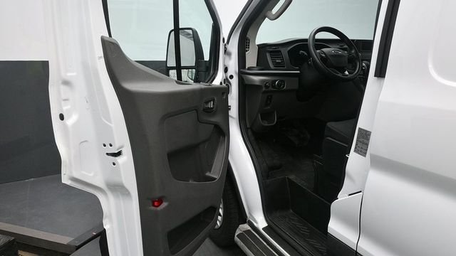 Used 2025 White Ford Base image 25
