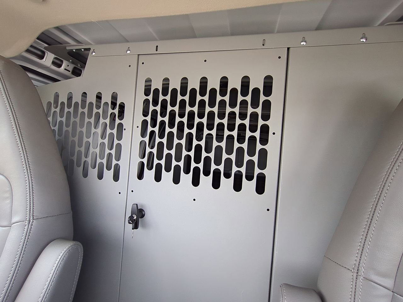 2025 Chevrolet Express Cargo Work Van - Photo 20