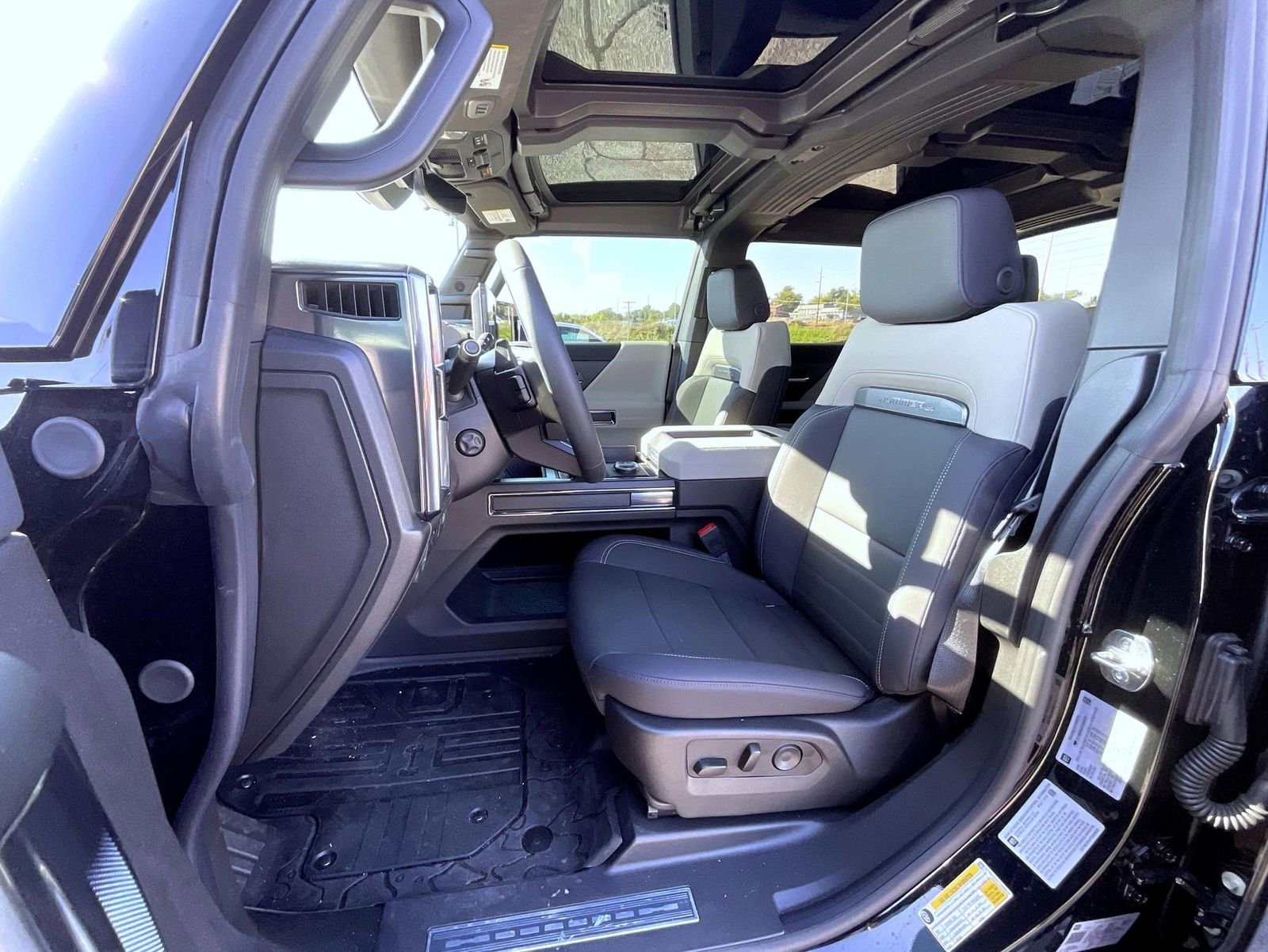2026 GMC HUMMER EV 3X - Photo 10