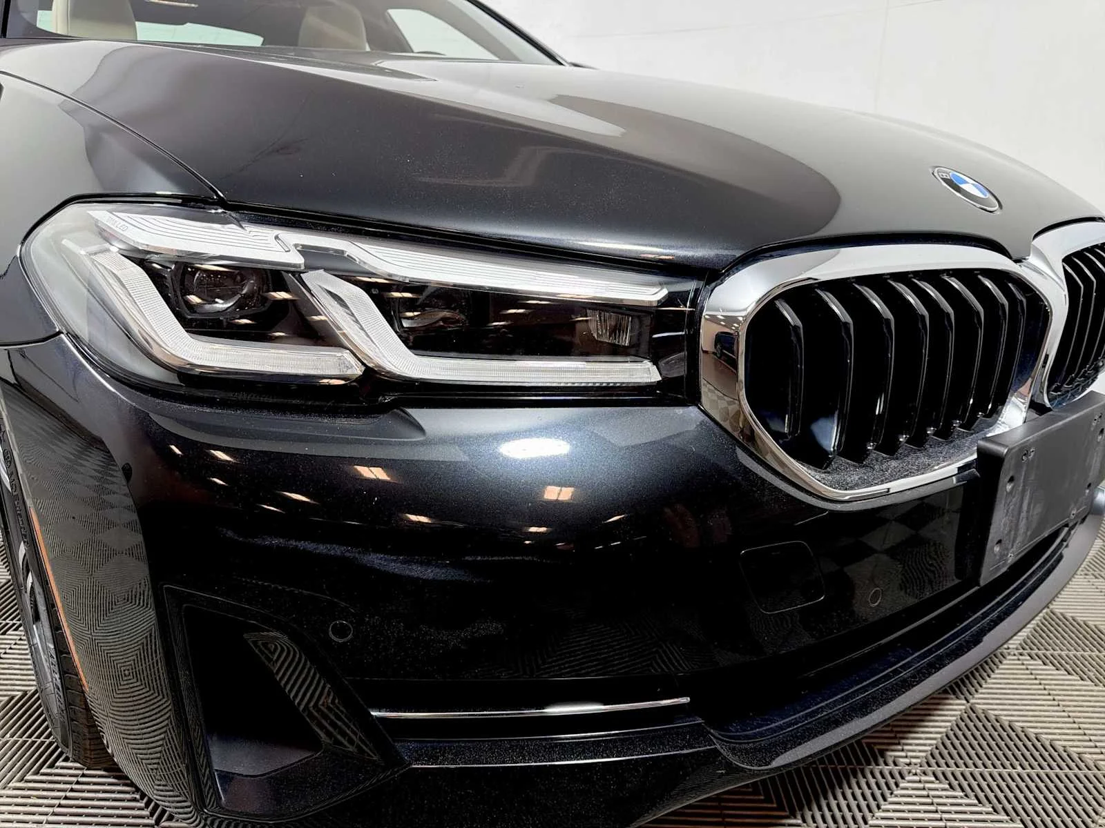 2023 BMW 5 Series 530i - Photo 25