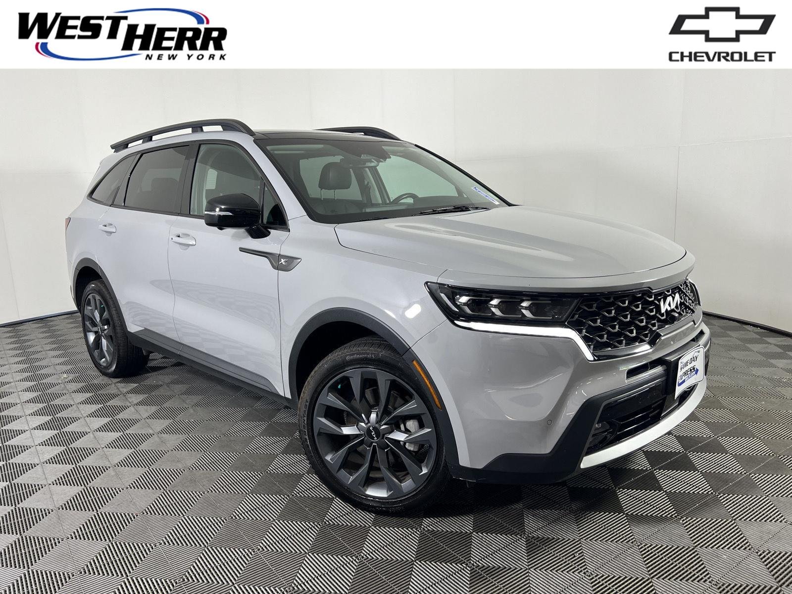 Used 2023 Wolf Gray Kia X-Line SX Prestige image 1