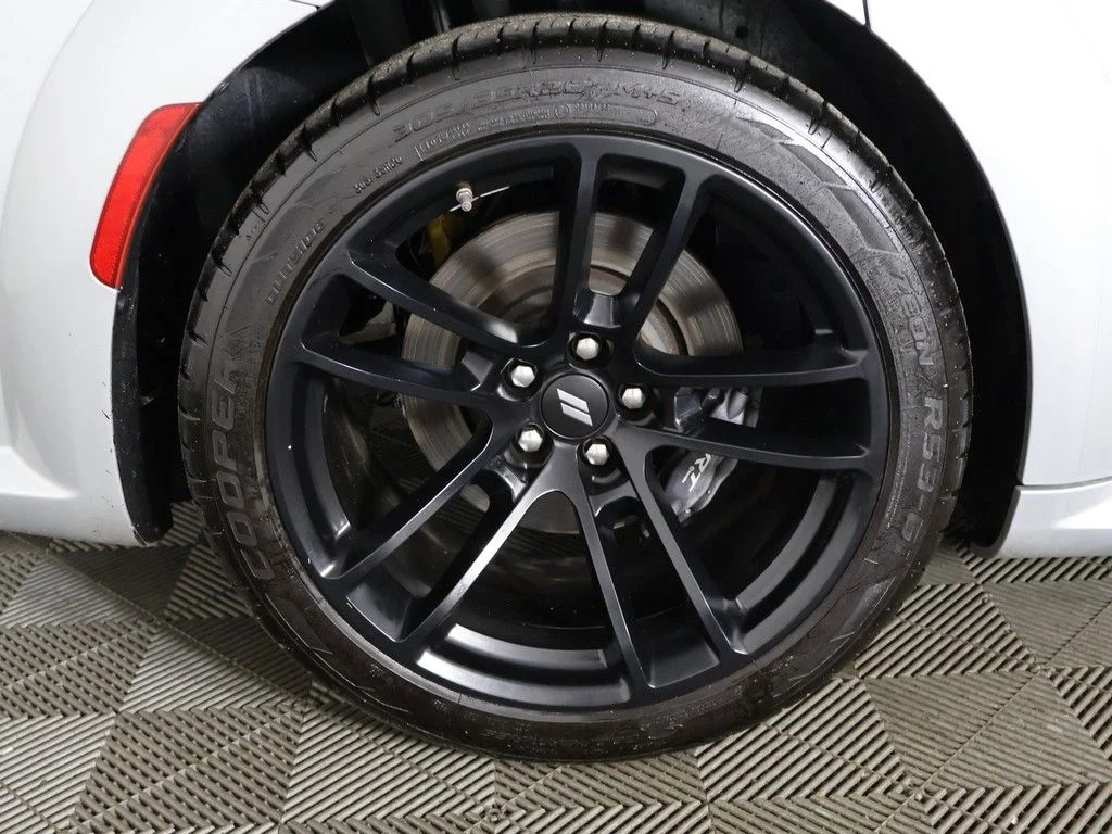 Used 2023 Silver Dodge R/T Scat Pack Widebody image 19
