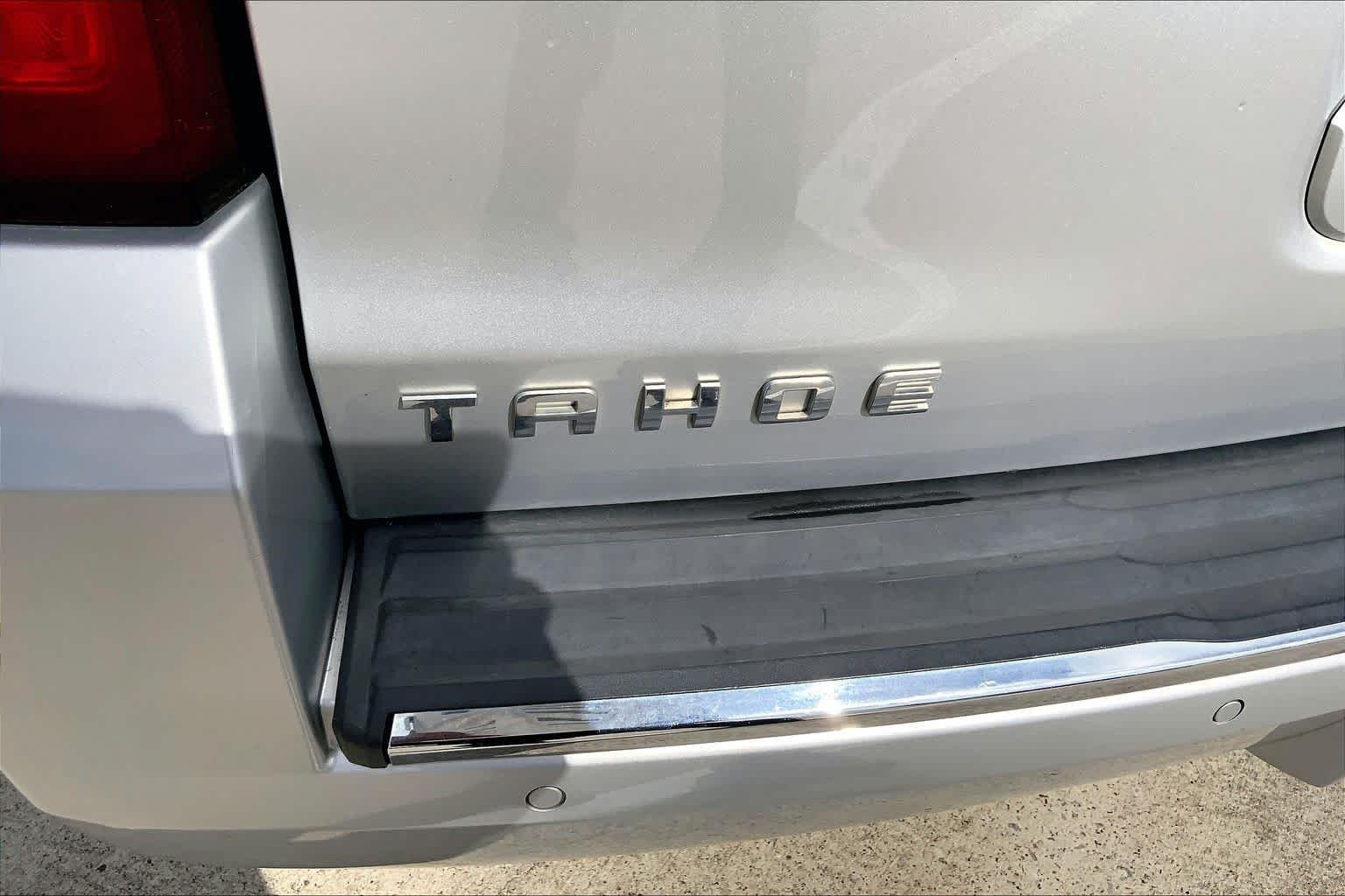 Used 2018 Silver Ice Metallic Chevrolet Premier image 10