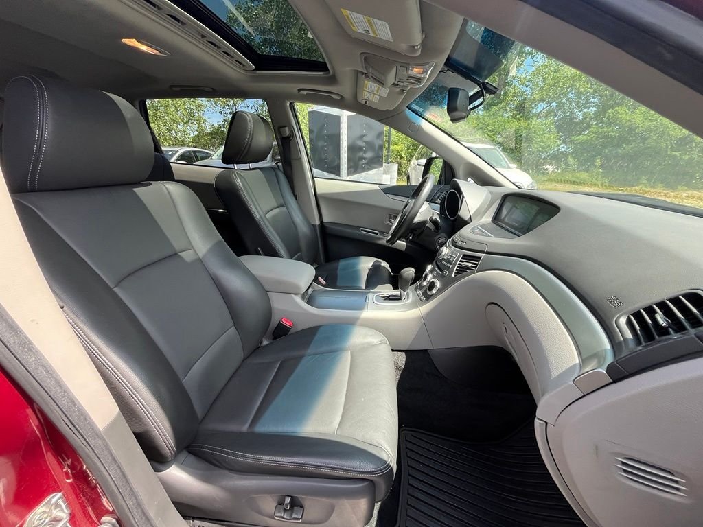 Used 2013 Red Subaru Limited image 12