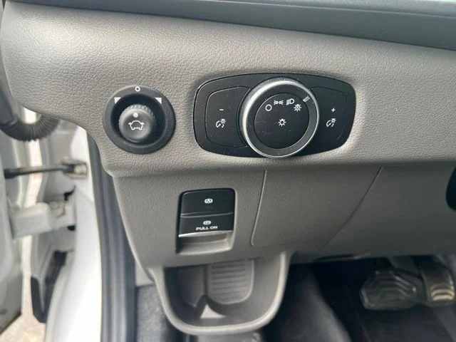 Used 2022 White Ford Base image 33