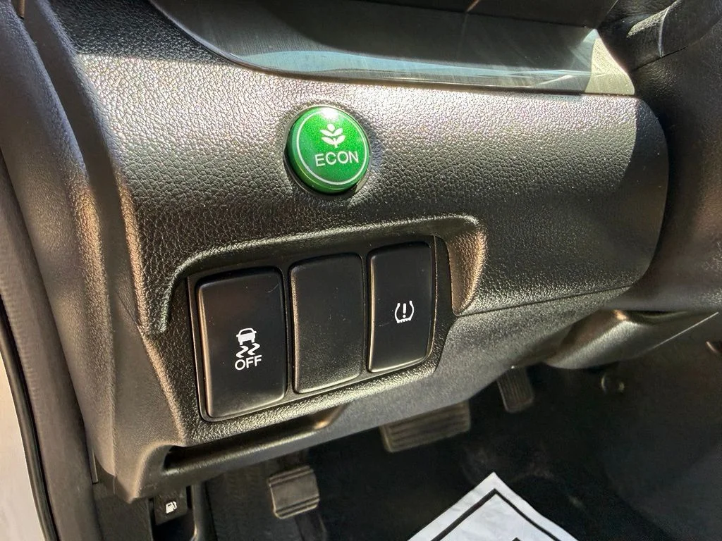 Used 2014  Honda EX-L image 16