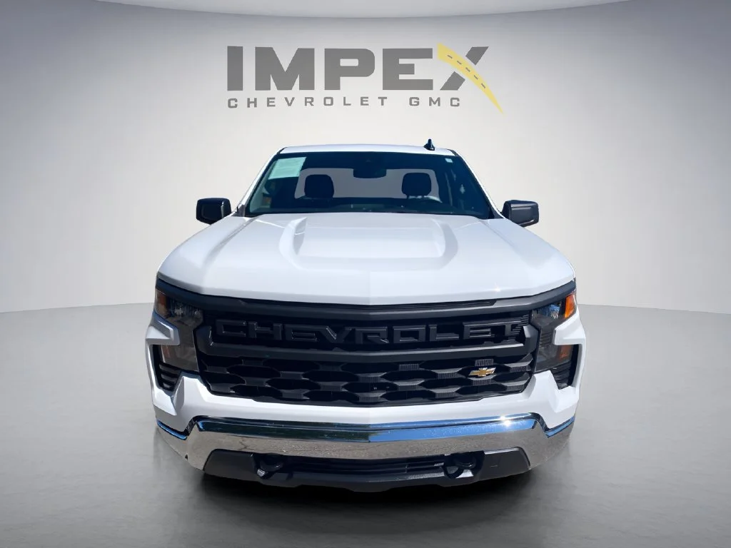 Used 2025 Summit White Chevrolet WT image 8